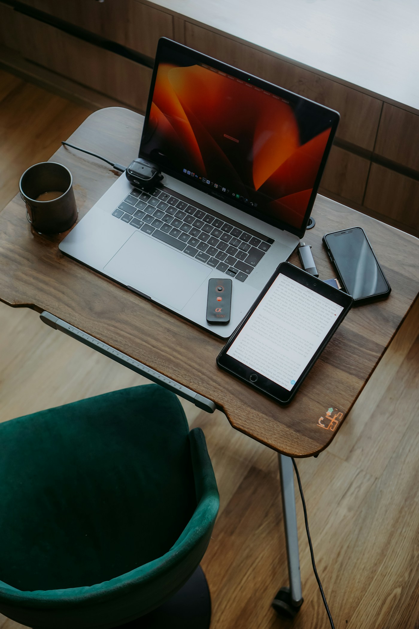 Laptop and tablet on a desk